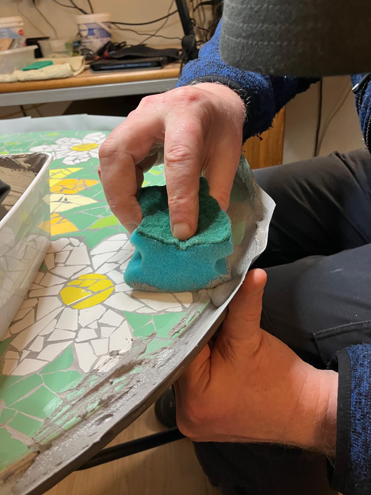 Foto 7 bij artikel "Daar is die dan, het project: De Mozaiektafel!".