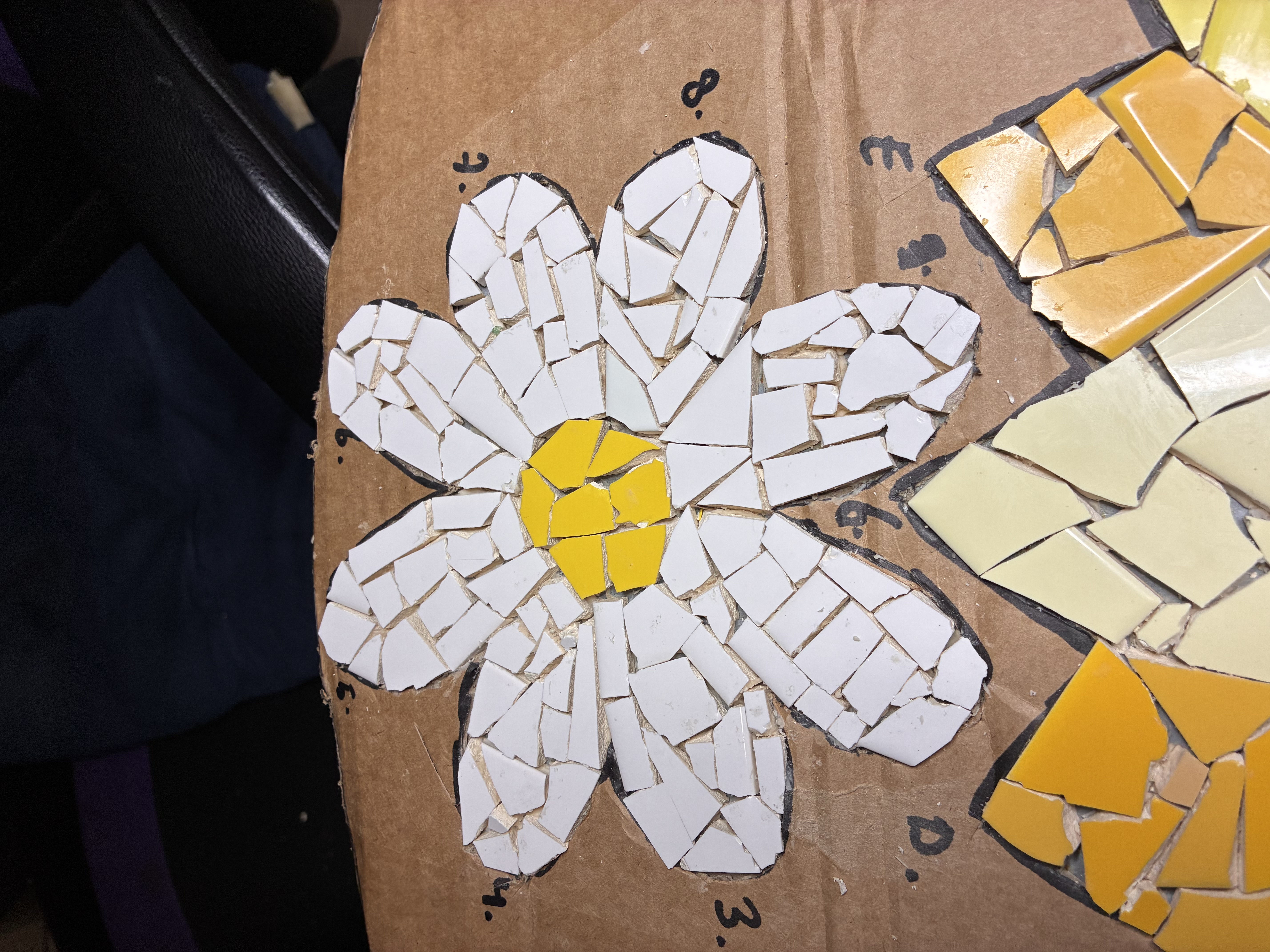 Foto 39 bij artikel "Daar is die dan, het project: De Mozaiektafel!".