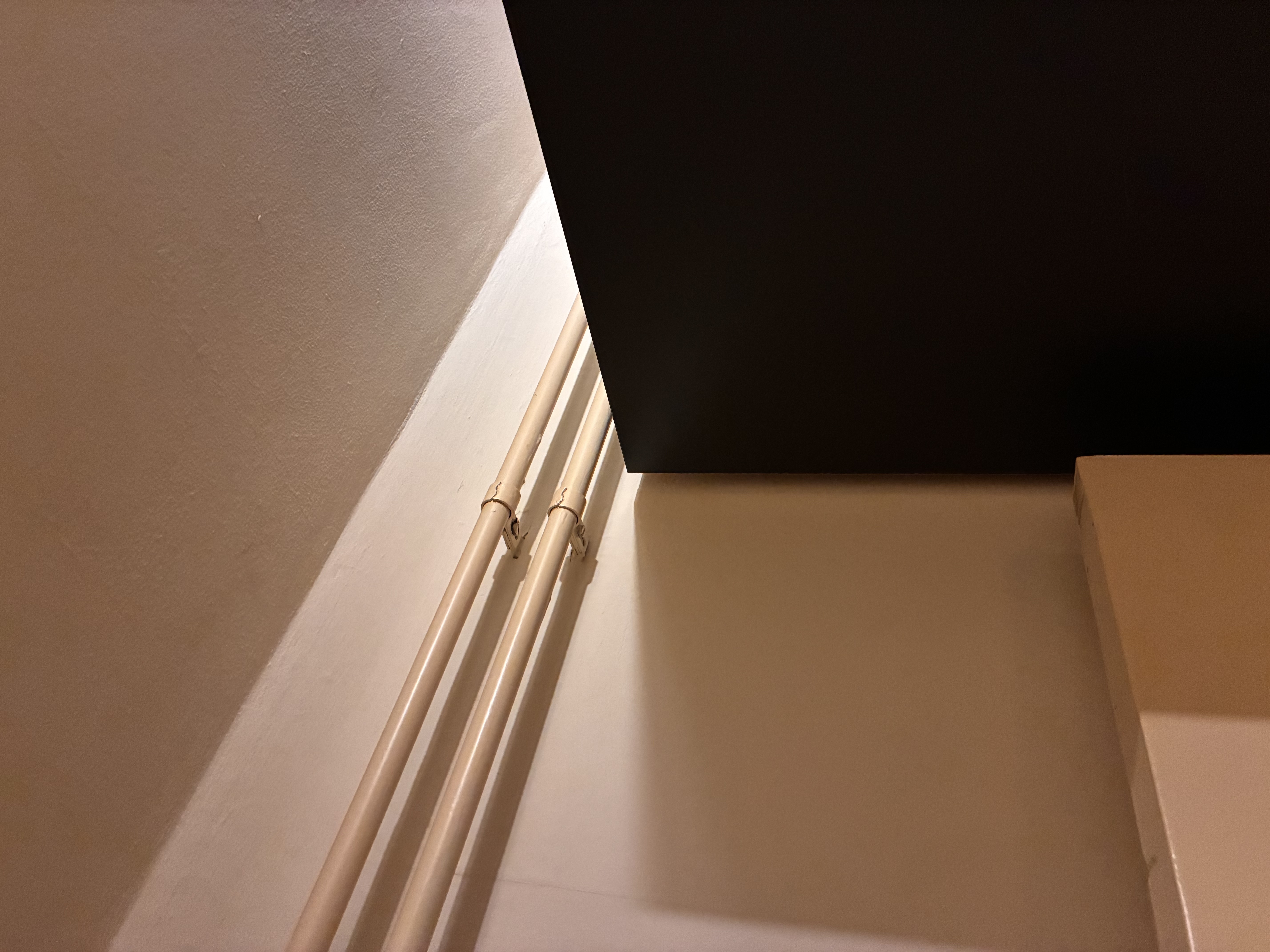 Foto 13 bij artikel "Nieuwe IKEA kledingkast gebouwd".