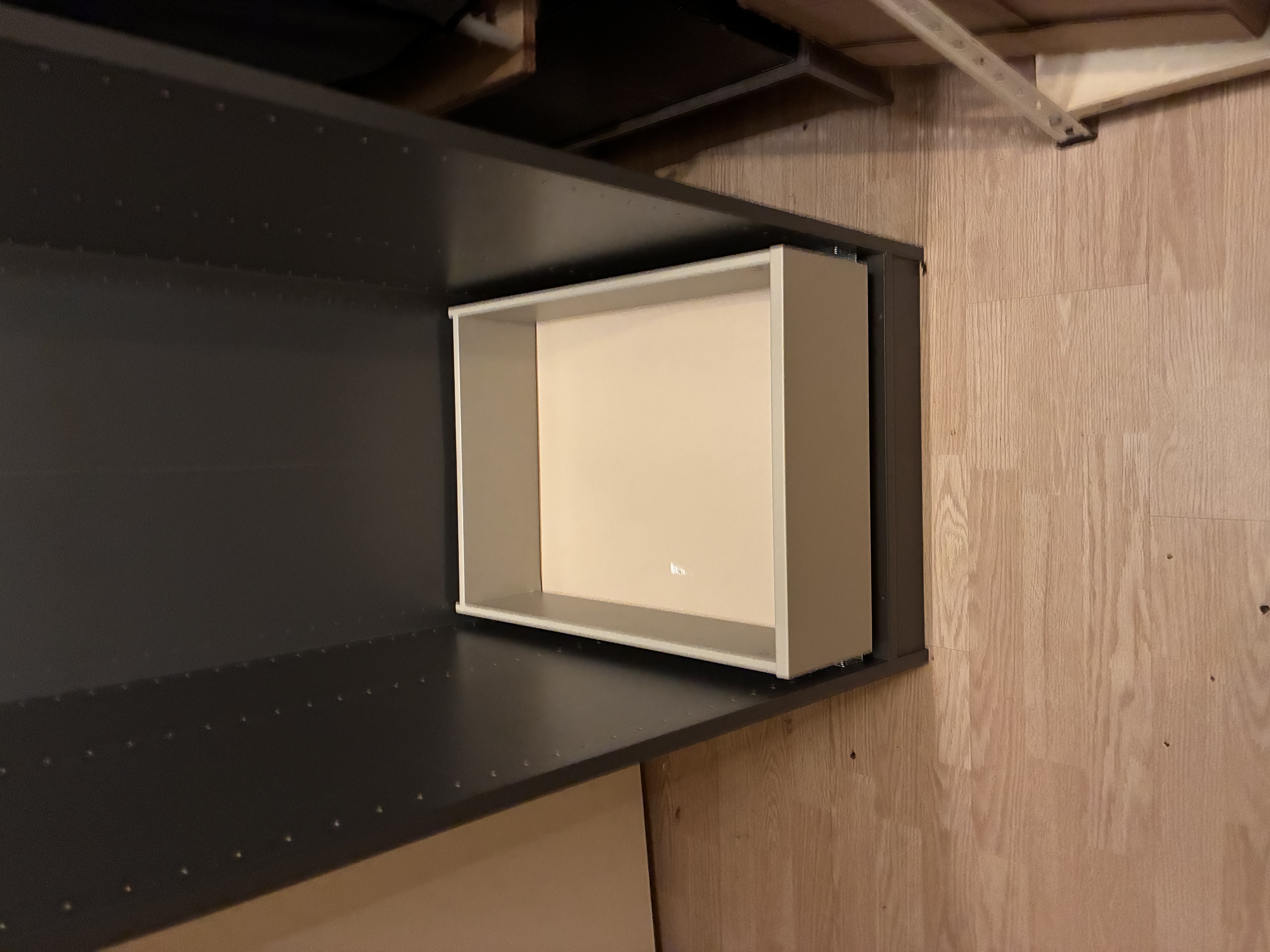 Foto 11 bij artikel "Nieuwe IKEA kledingkast gebouwd".